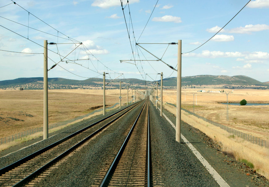 Adif destina más de 138 millones de euros al mantenimiento de las líneas de alta velocidad del corredor sur